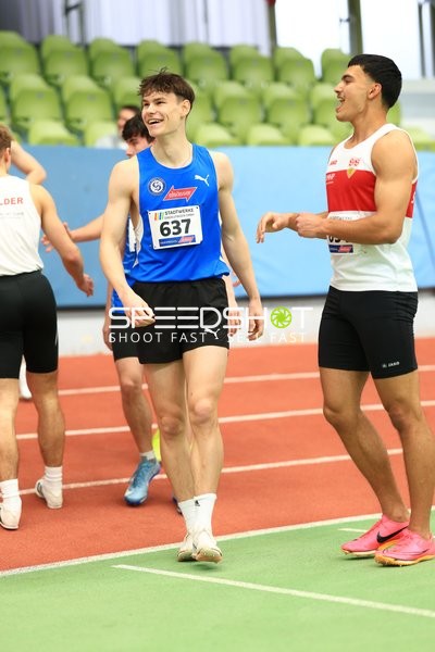Athleten im Gespräch im Glaspalast