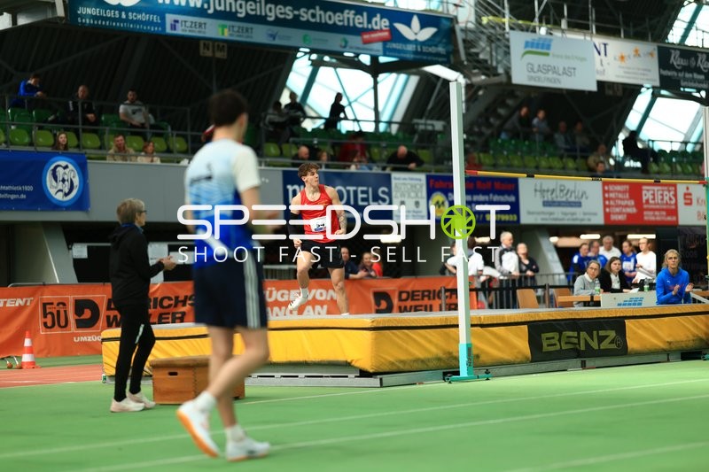 Startnummer 54 beim Hochsprung