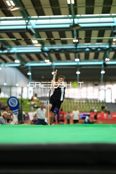 Stabhochsprung im Glaspalast