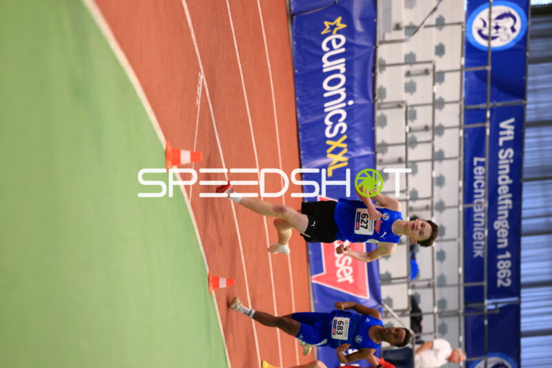 Läufer mit Startnummer 627 und 683