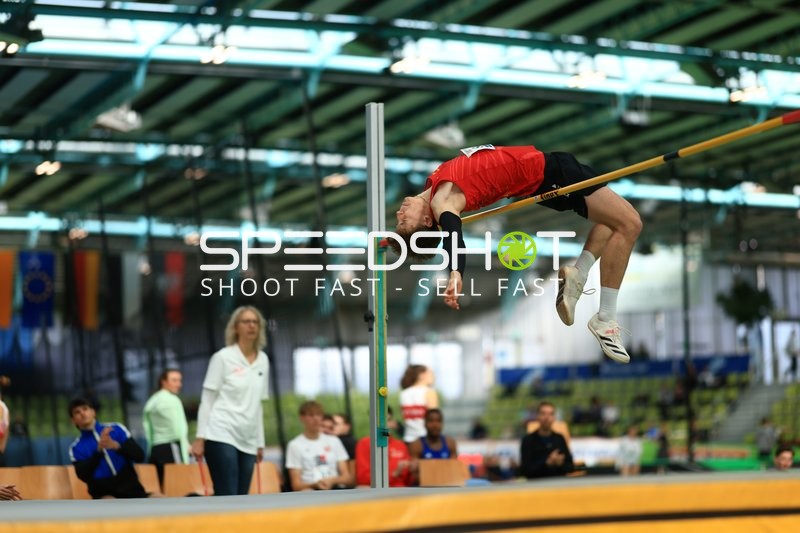 Hochsprung im Glaspalast