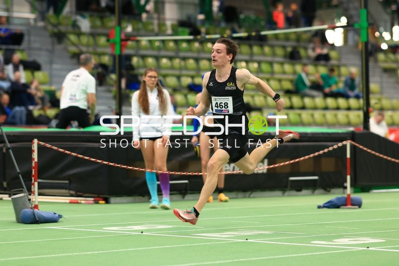 Startnummer 468 beim Weitsprung