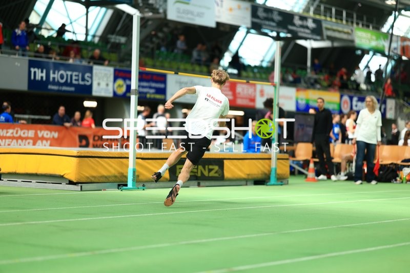 Hochsprung im Glaspalast