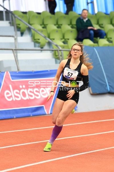 Startnummer 57 beim Sprung