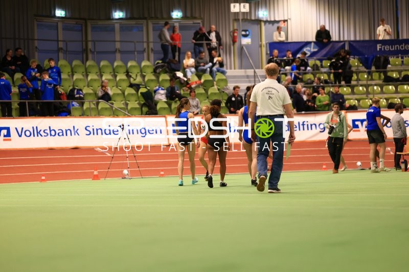 Athletinnen im Glaspalast Sindelfingen