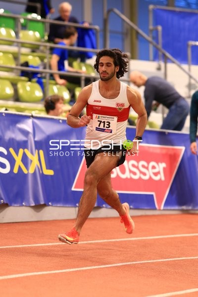 Athlet mit Startnummer 713 in Aktion