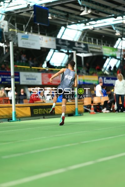 Athlet beim Hochsprung