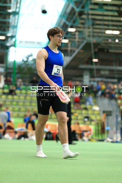 Athlet mit Startnummer 72 im Glaspalast