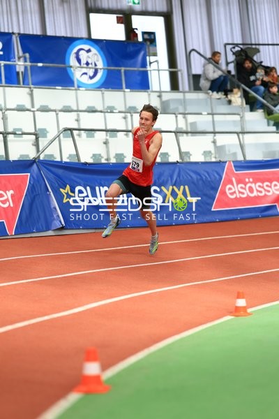 Athlet auf der Laufbahn