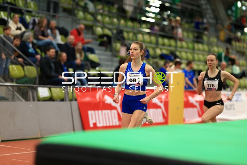 Läuferinnen im Glaspalast Sindelfingen