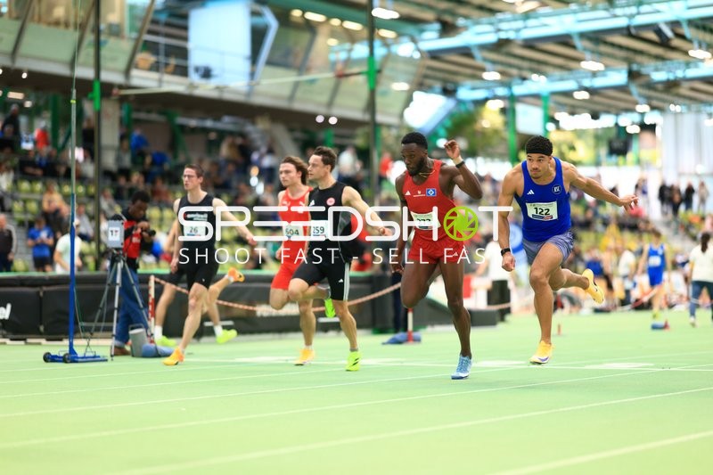 Sprinter starten im Glaspalast