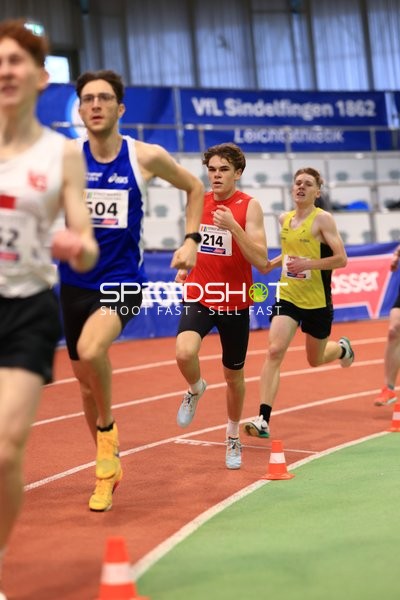 Läufer in Aktion im Glaspalast