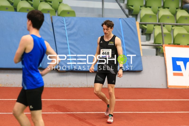 Athlet mit Startnummer 468 im Glaspalast