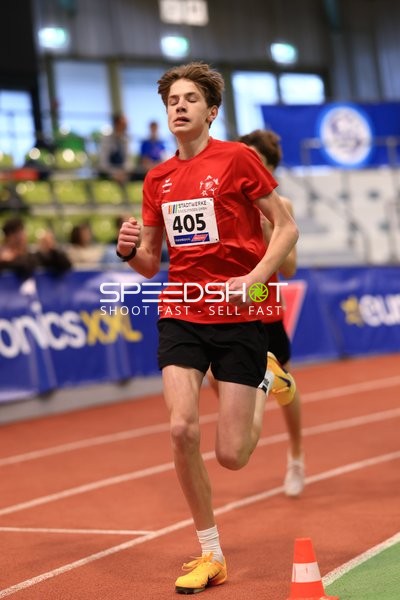 Athlet mit Startnummer 405 in Aktion