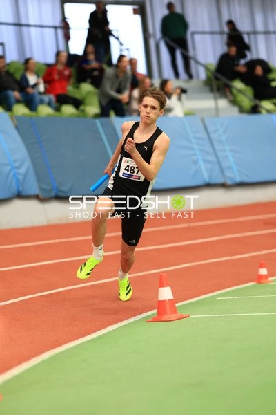 Athlet mit Startnummer 487 in Aktion