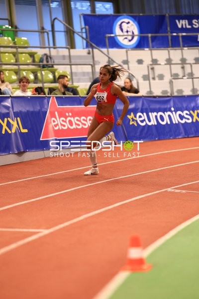 Startnummer 602 sprintet im Glaspalast