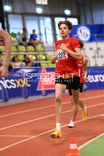 Athlet mit Startnummer 405 in Aktion