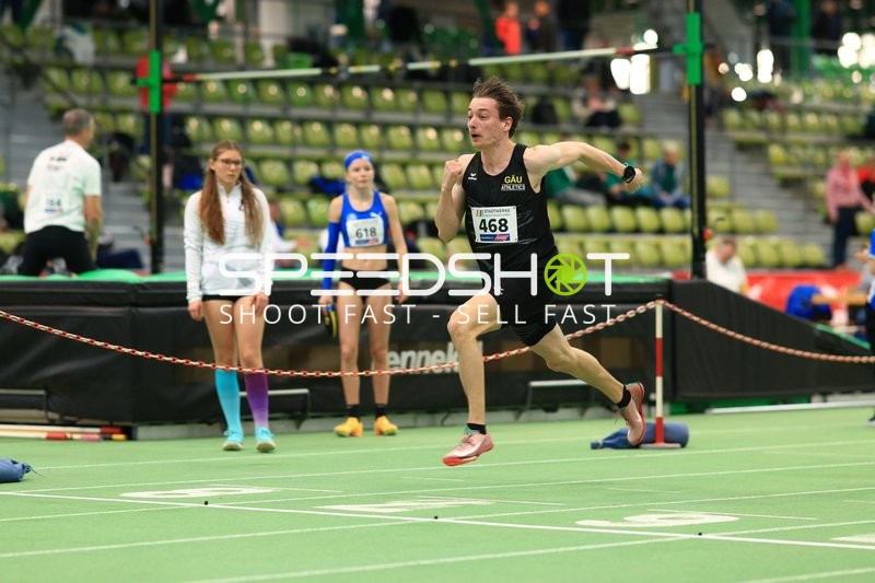 Startnummer 468 sprintet im Glaspalast