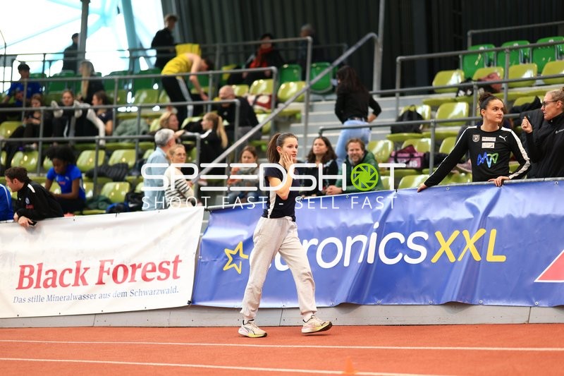 Athletin im Glaspalast Sindelfingen