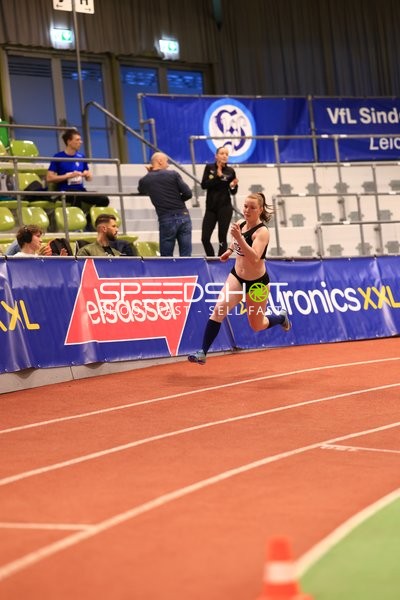 Athletin sprintet im Glaspalast