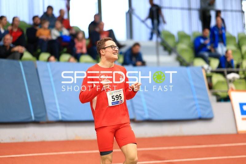 Athlet mit Startnummer 595