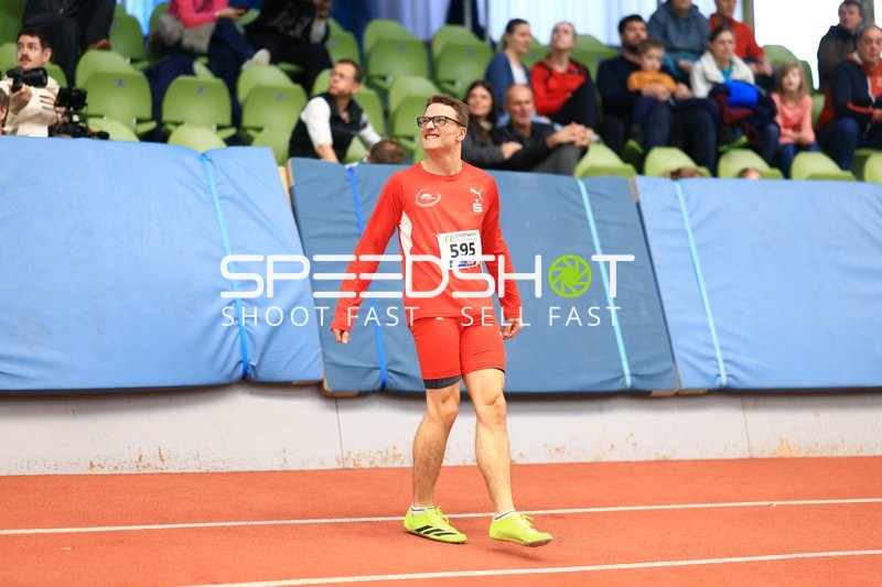 Athlet mit Startnummer 595