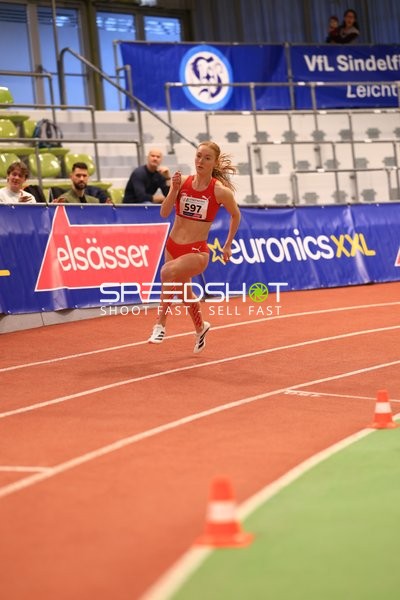 Startnummer 597 sprintet im Glaspalast