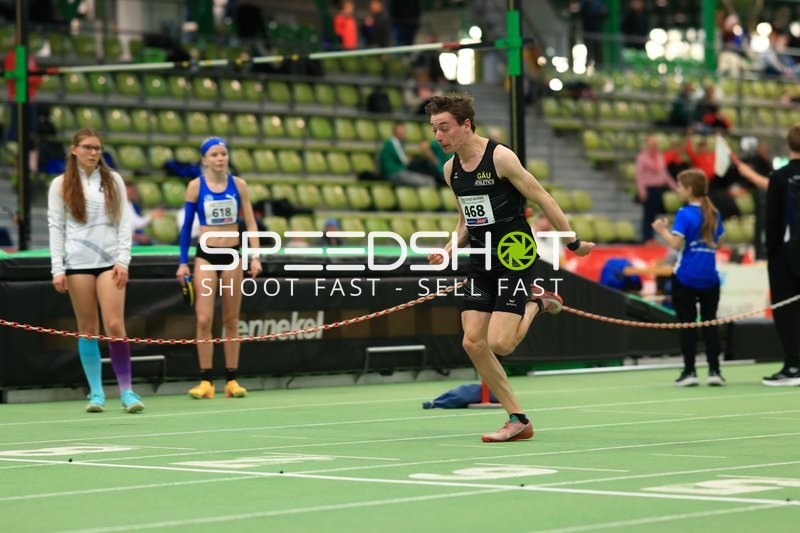 Startnummer 468 sprintet im Glaspalast