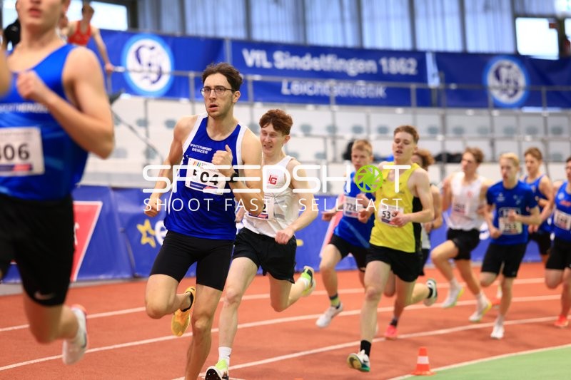 Läufer in Aktion im Glaspalast