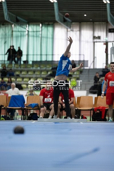 Kugelstoßen im Glaspalast