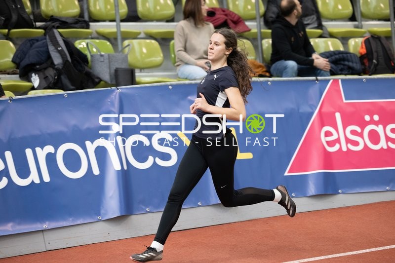 Athletin sprintet im Glaspalast