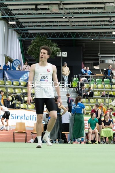 Athlet mit Startnummer 356 in Aktion