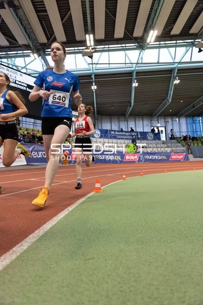 Athletinnen mit Startnummern 640 und 564