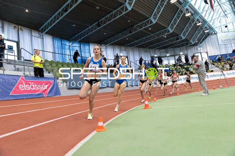 Läuferinnen im Glaspalast Sindelfingen
