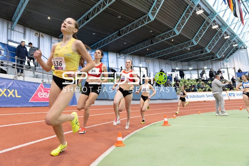 Läuferinnen im Glaspalast Sindelfingen