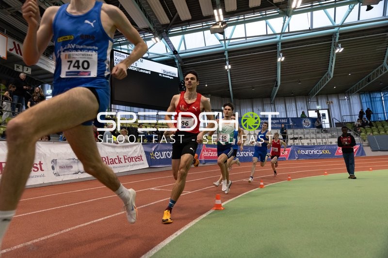 Läufer in Aktion im Glaspalast