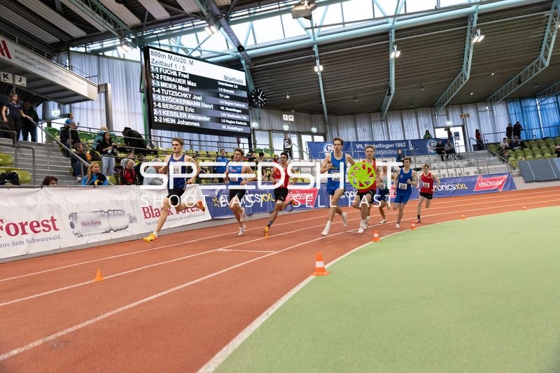 Läufer im Sprint im Glaspalast