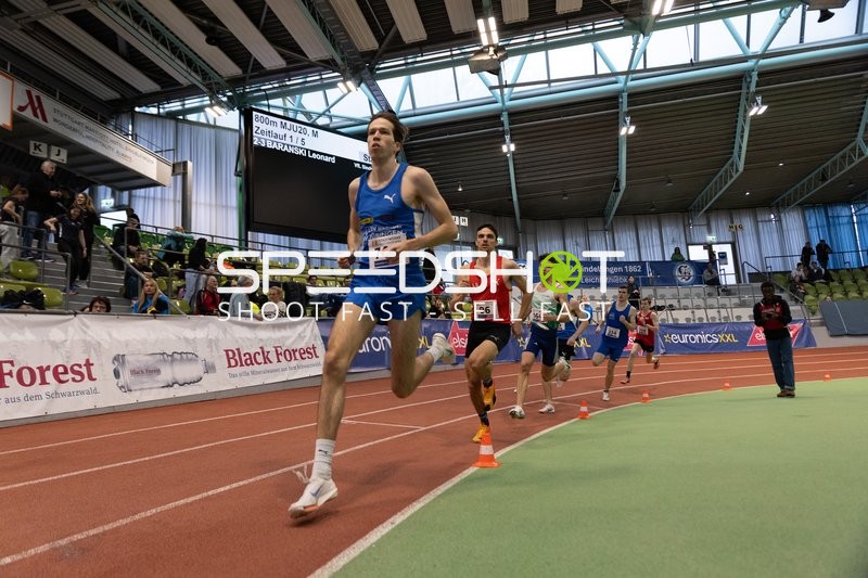 800m Lauf im Glaspalast