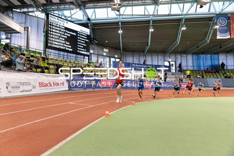 Läufer in Aktion im Glaspalast