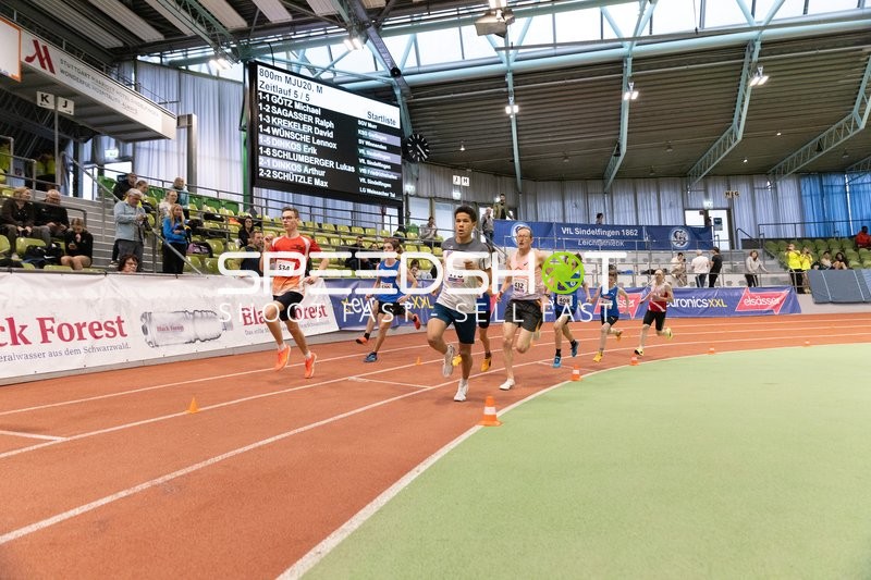 800m Lauf im Glaspalast Sindelfingen