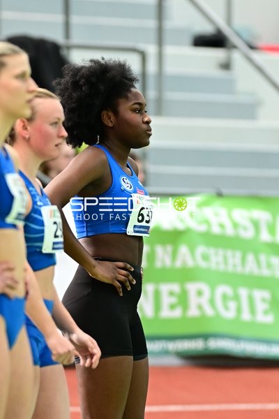 Athletinnen vor dem Start