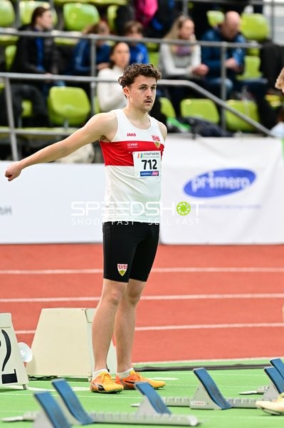 Athlet mit Startnummer 712 im Glaspalast