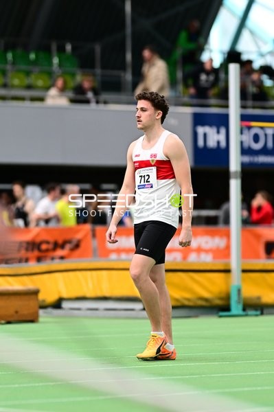 Athlet mit Startnummer 712