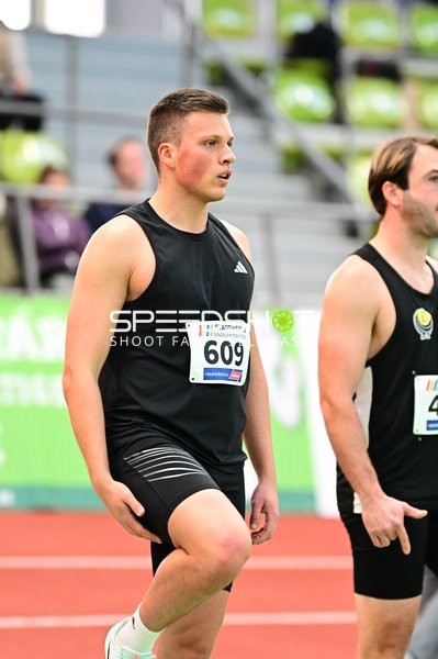 Athlet mit Startnummer 609 im Glaspalast