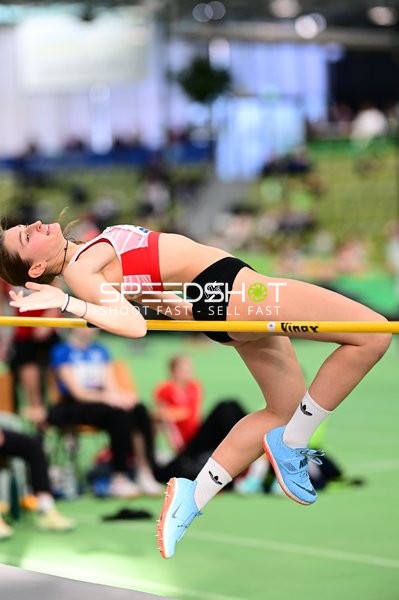 Athletin beim Hochsprung