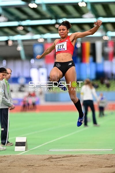 Startnummer 277 beim Weitsprung