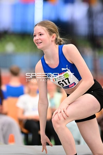 Athletin mit Startnummer 617