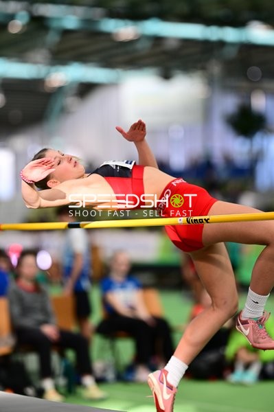 Athletin beim Hochsprung