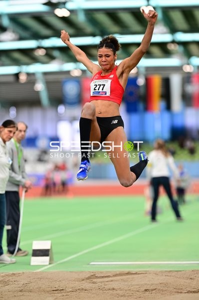 Startnummer 277 beim Weitsprung