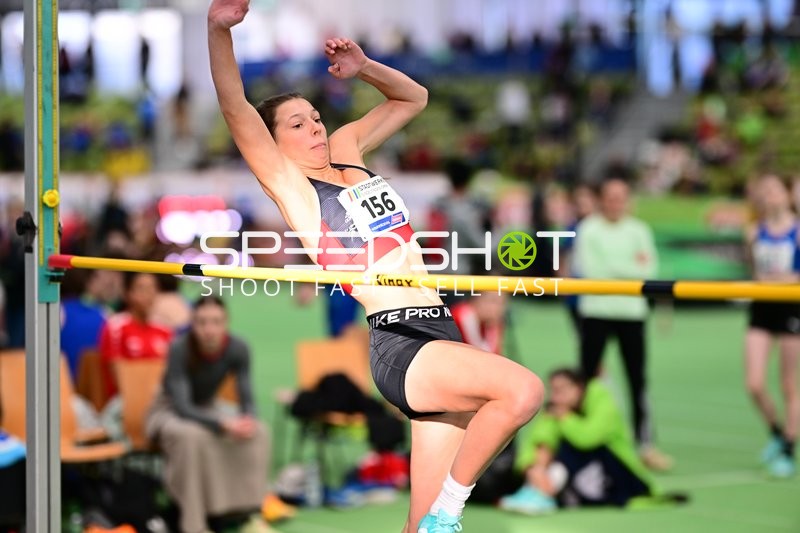 Athletin beim Hochsprung